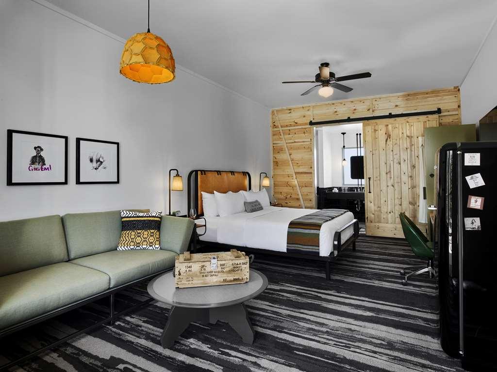 Cavalry Court, By Valencia Collection Hotel