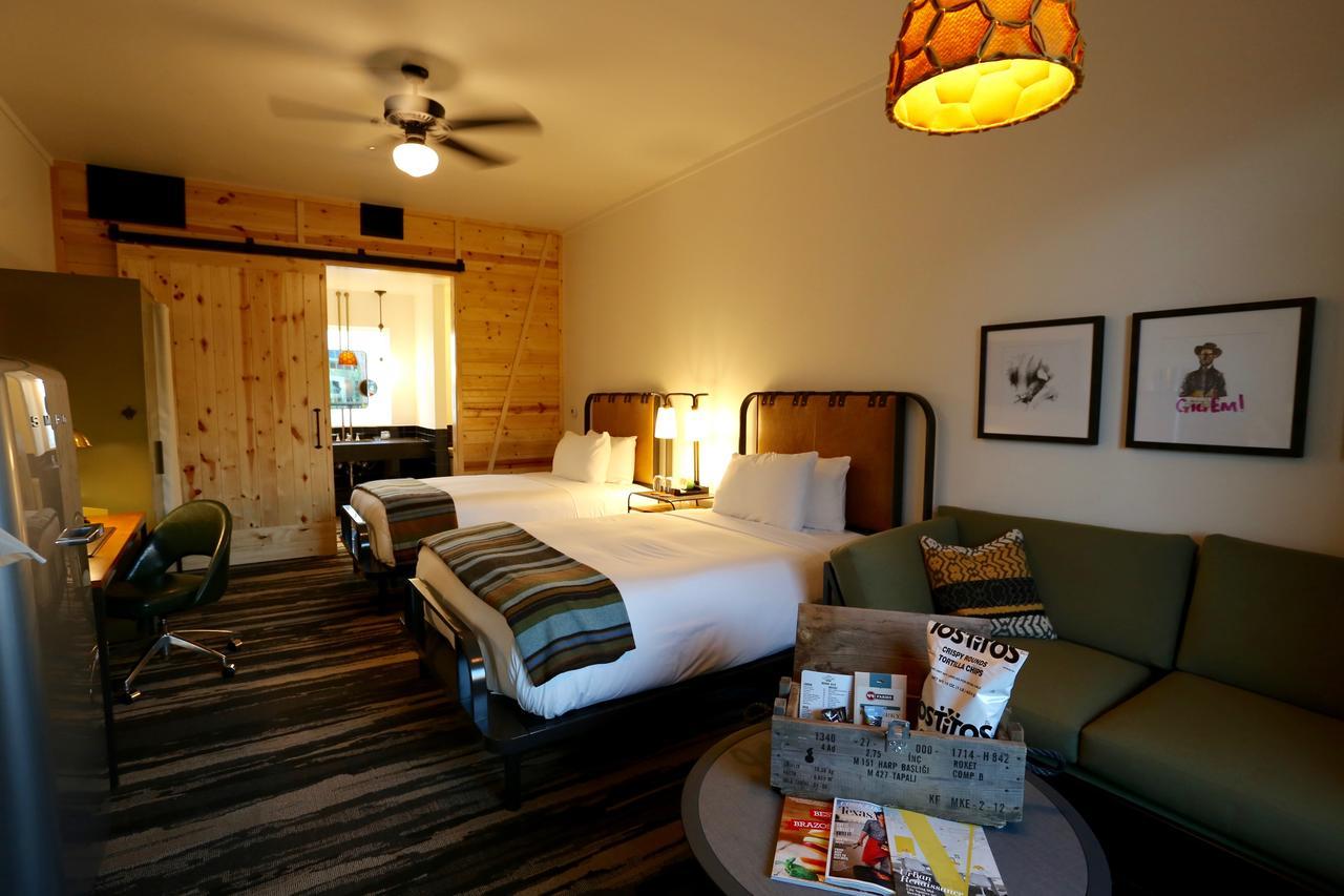 Hotel Cavalry Court, By Valencia Collection 4*