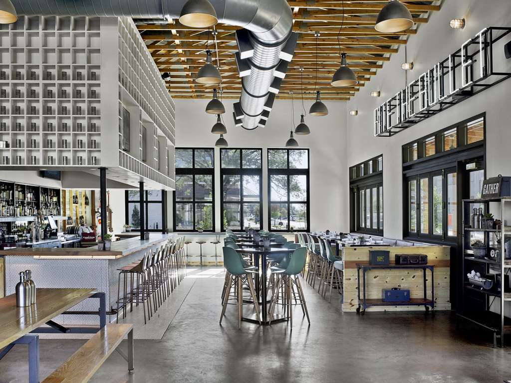Cavalry Court, By Valencia Collection 4* College Station