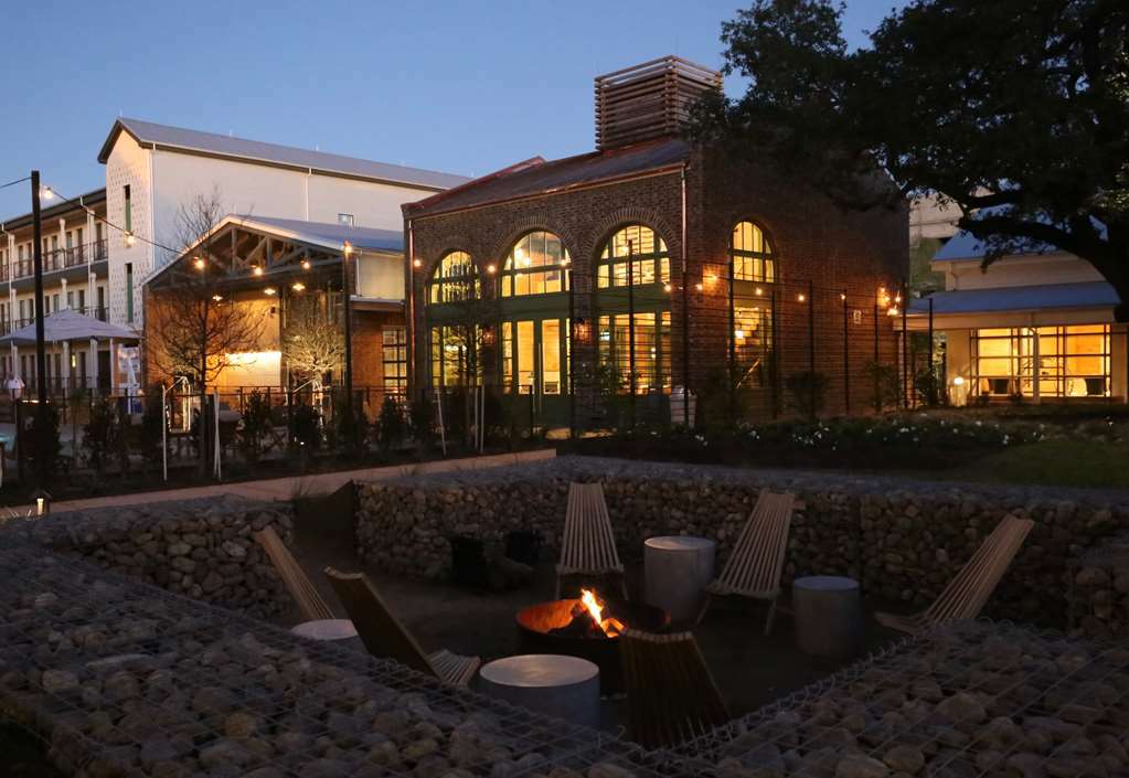 Cavalry Court, By Valencia Collection Hotel 4*