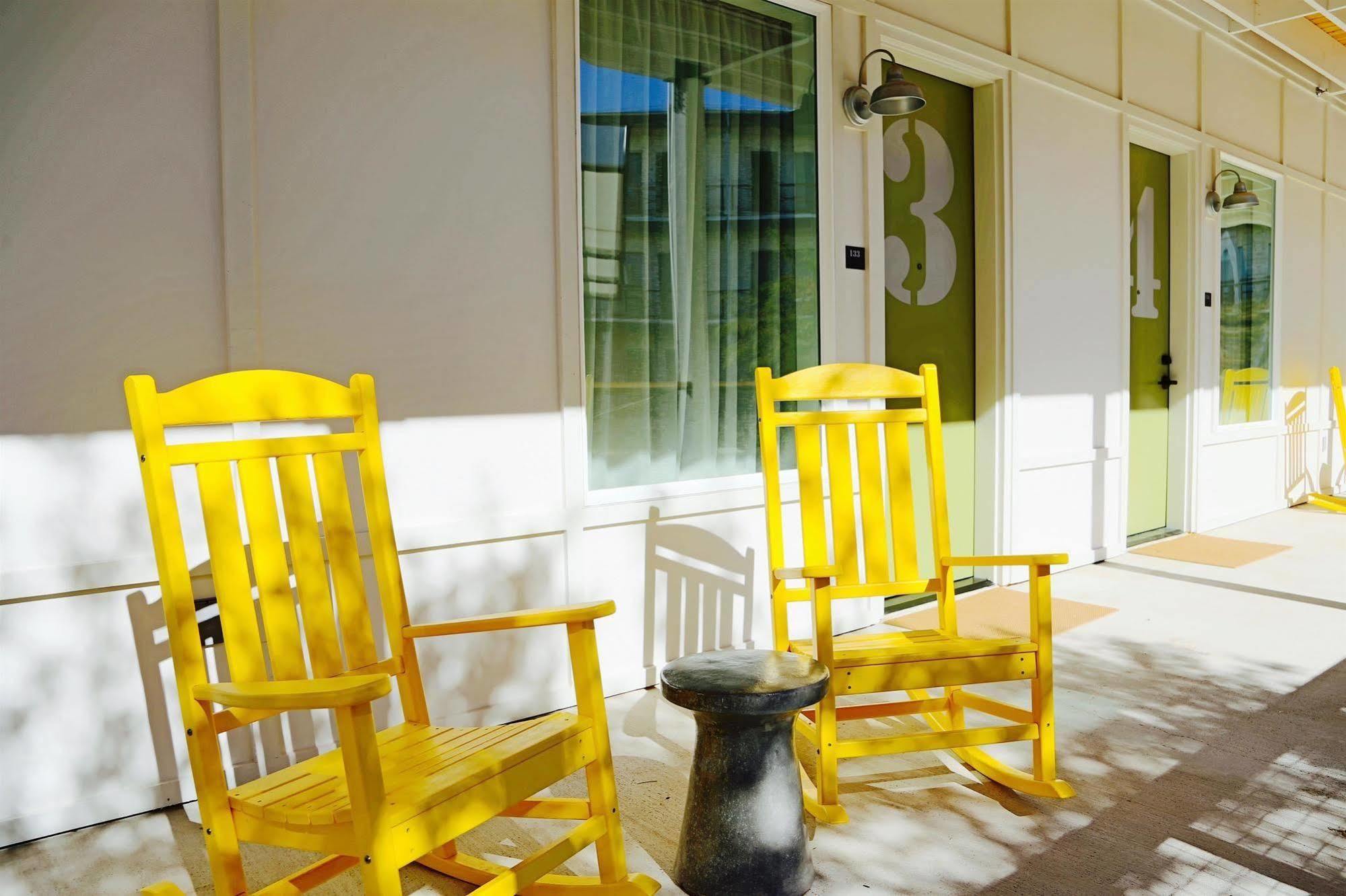 Cavalry Court, By Valencia Collection 4* College Station