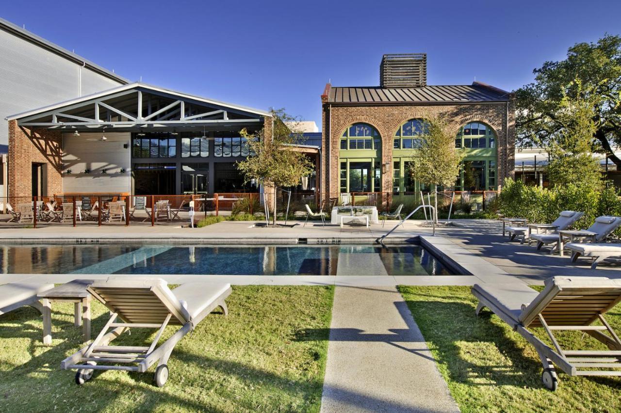 Cavalry Court, By Valencia Collection Hotel College Station